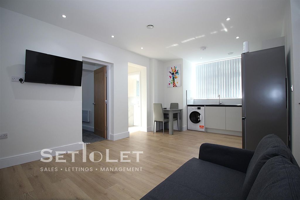 Property photo 1 of 12 Img_8768.Jpg