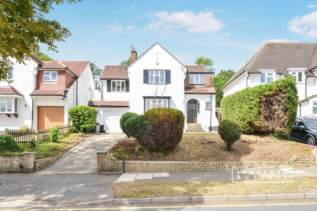 Property photo 1 of 10 External