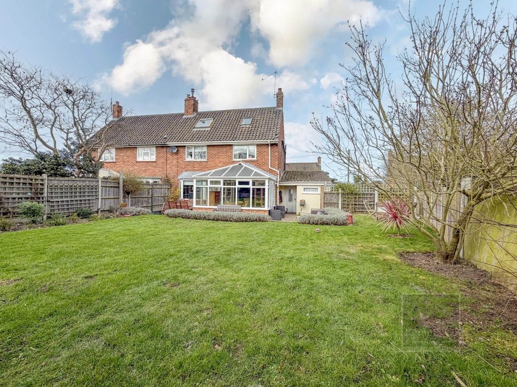 Property photo 1 of 33