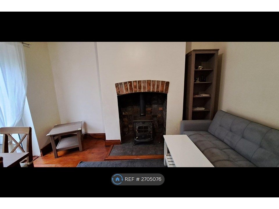 Property photo 3 of 13 Living/Dining