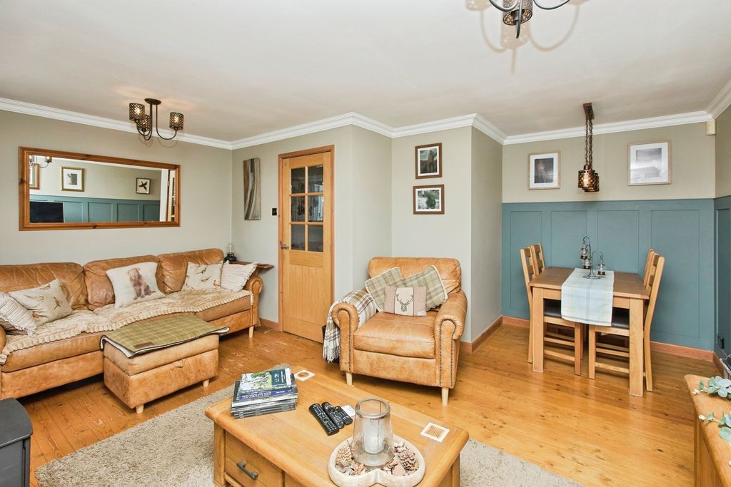 Property photo 2 of 20 Pbox-Img.Jpg