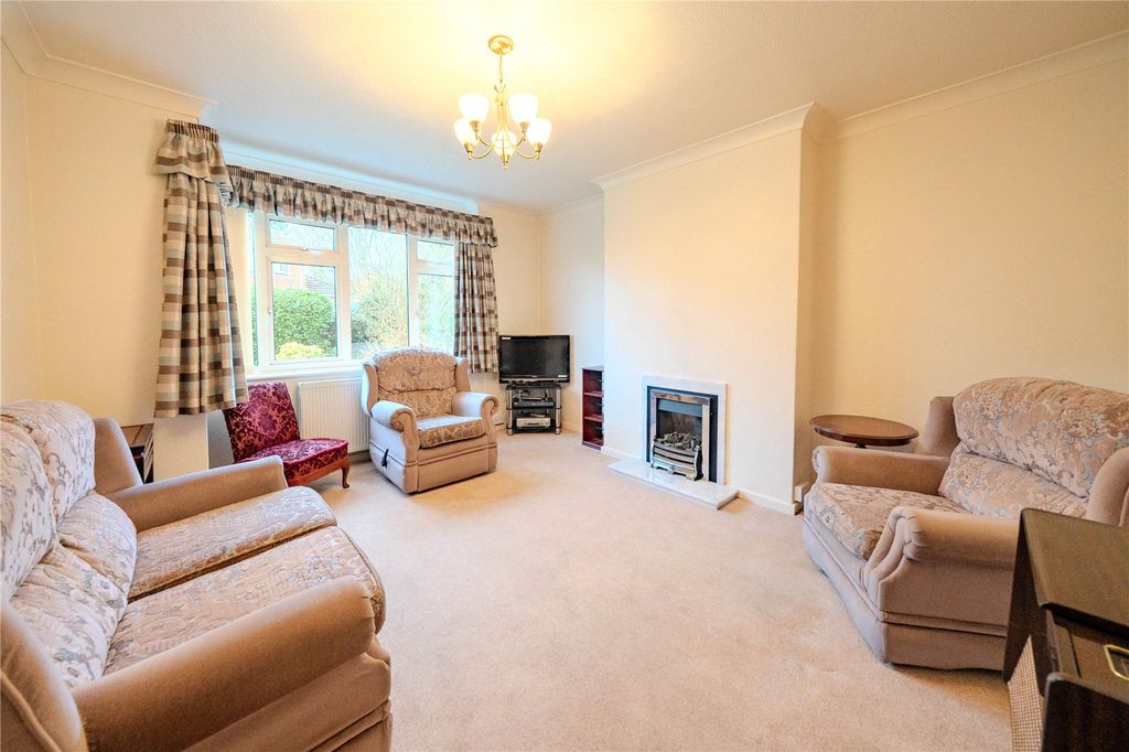 Property photo 2 of 16 Picture No. 11