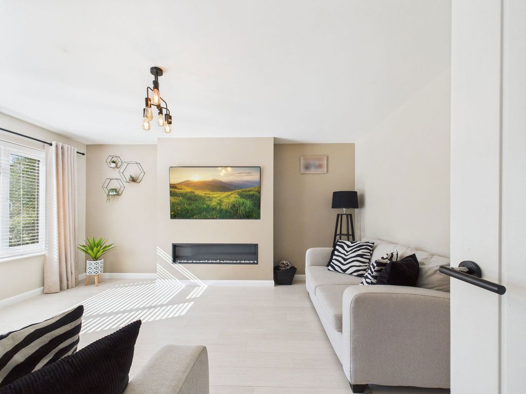 Property photo 3 of 30