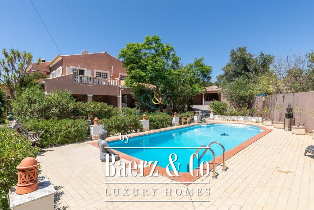 Property photo 2 of 35