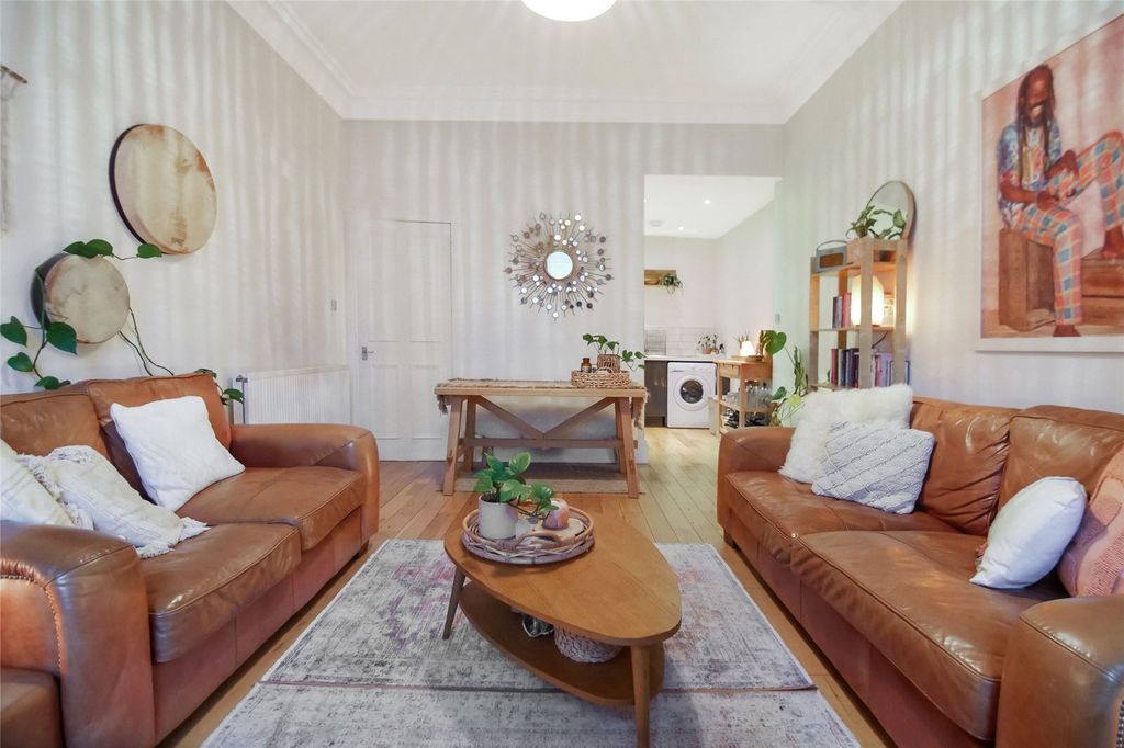 Property photo 3 of 16 Living Room