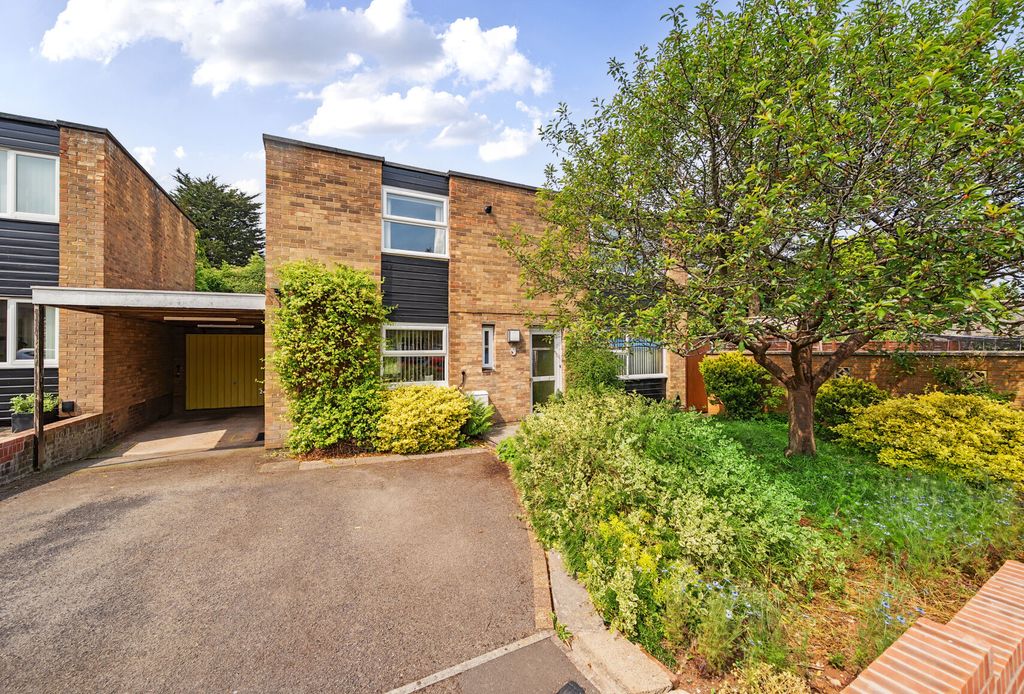 Property photo 2 of 16 1303470-1-68401A3...