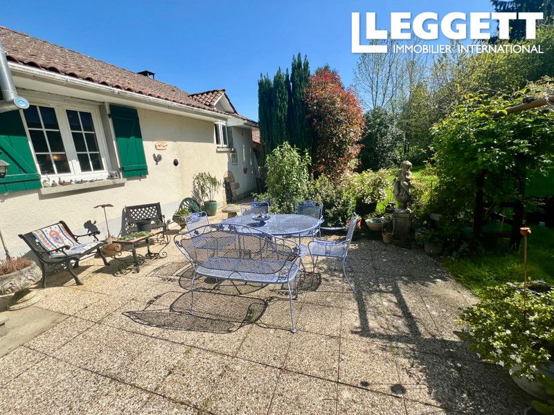 Property photo 3 of 10