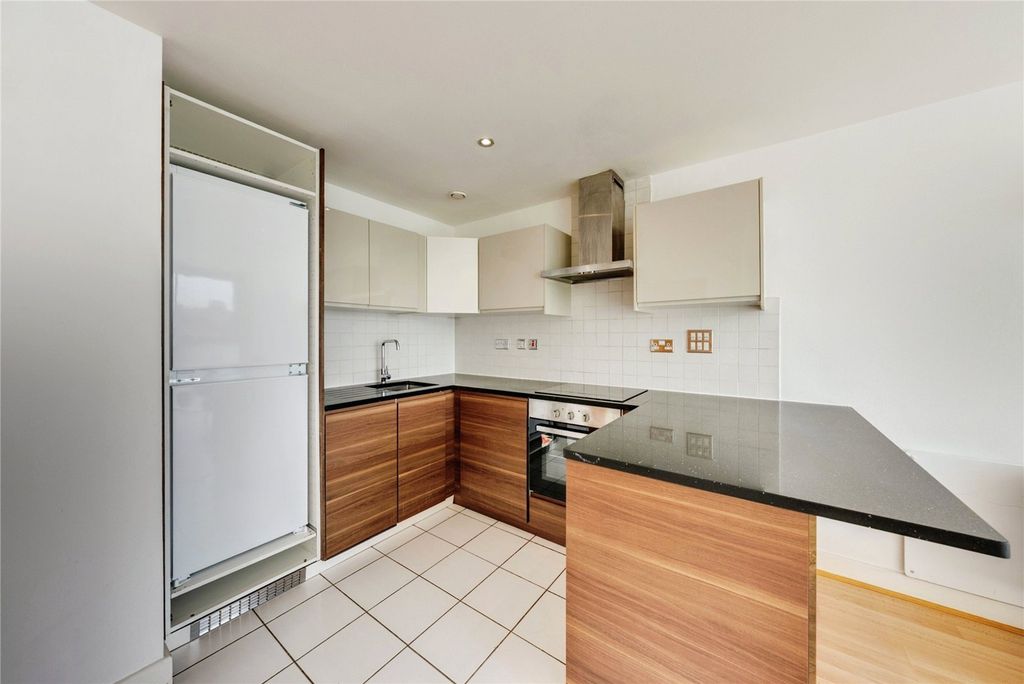 Property photo 3 of 18 Picture No. 08