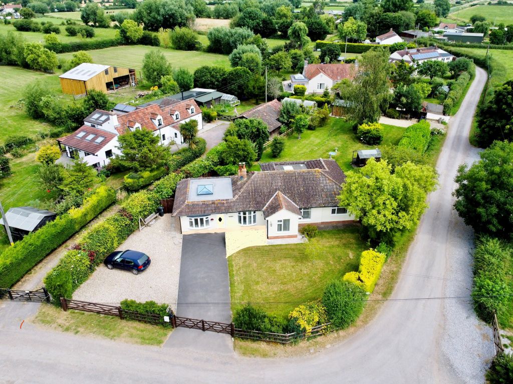 Property photo 1 of 37