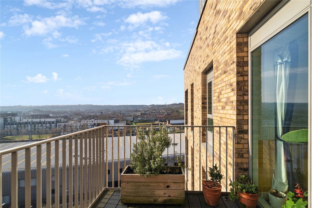 Property photo 3 of 16 Picture No. 07