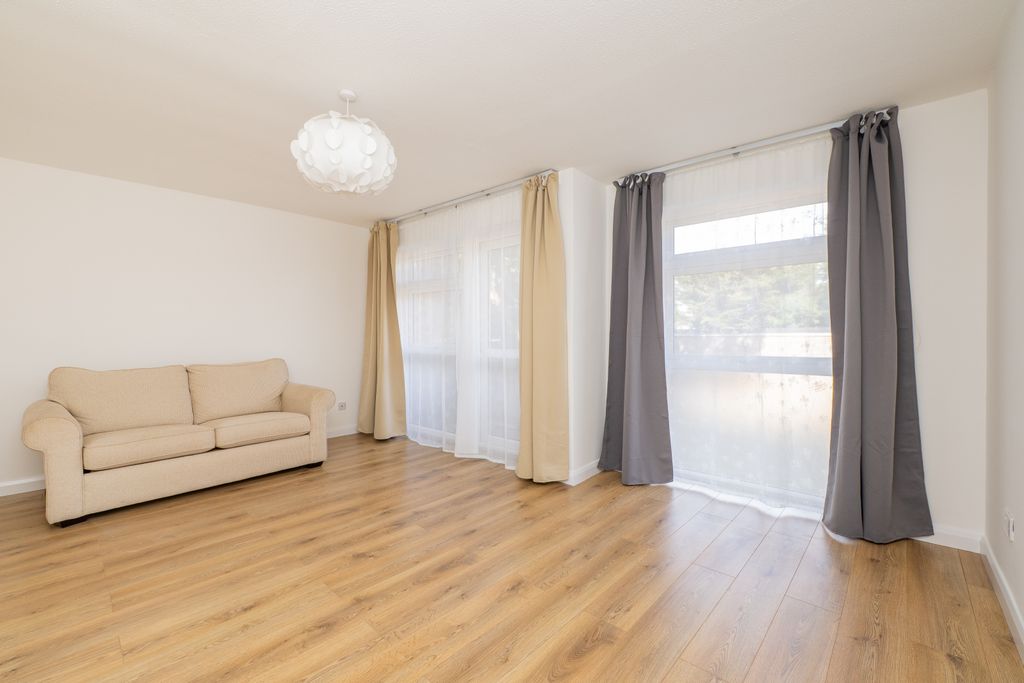 Property photo 2 of 12 Picture No. 04