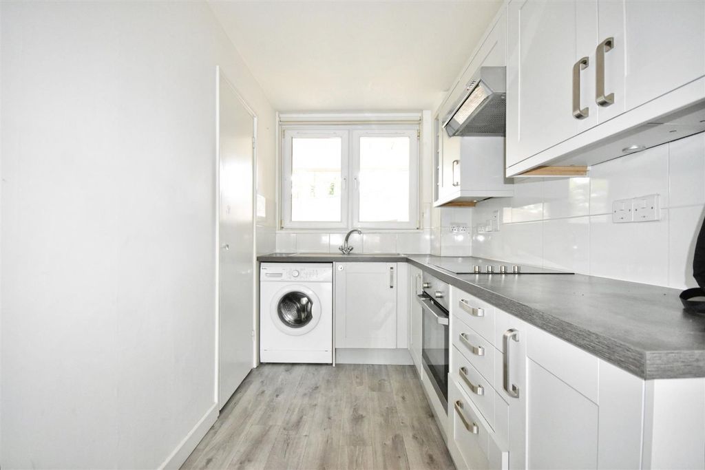 Property photo 3 of 11 81De7c9c-Dsc_0858.Jpg