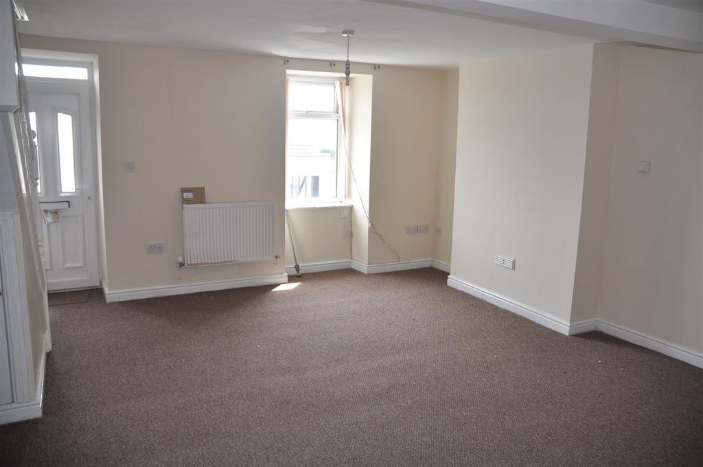 Property photo 2 of 6 Image