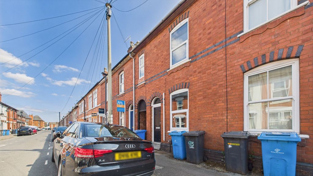 Property photo 1 of 21 4184720