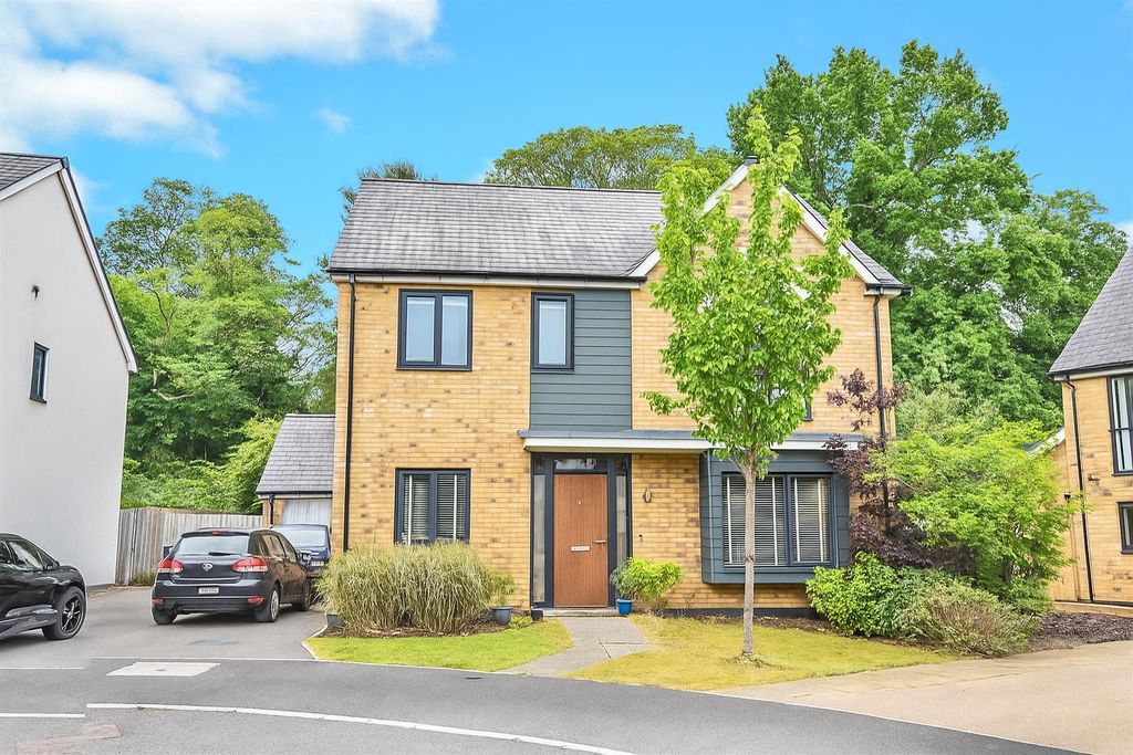 Property photo 1 of 27 Front Blue Sky.Png