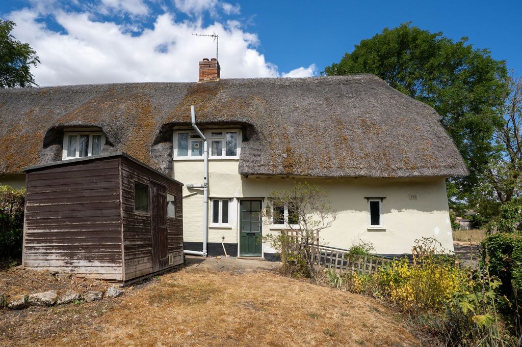 Property photo 2 of 11