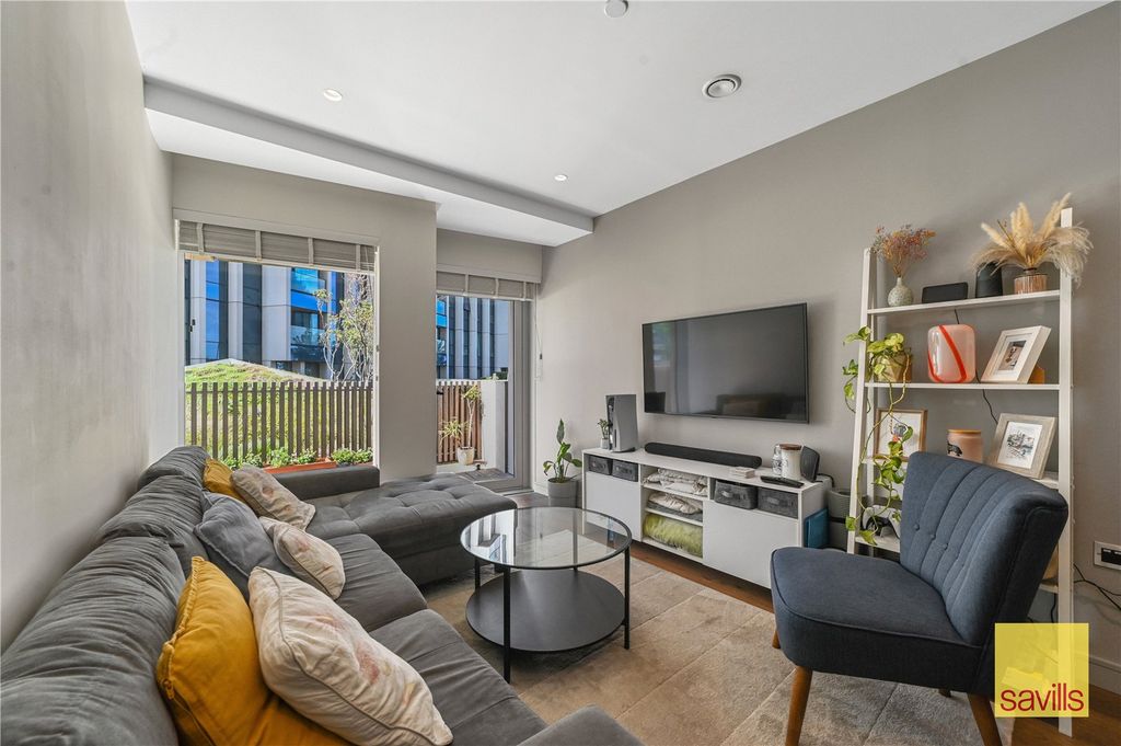 Property photo 1 of 19 Reception Room