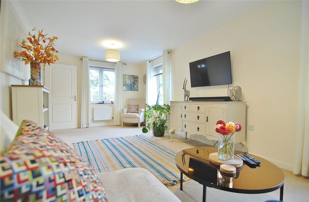 Property photo 3 of 15 Picture No. 26
