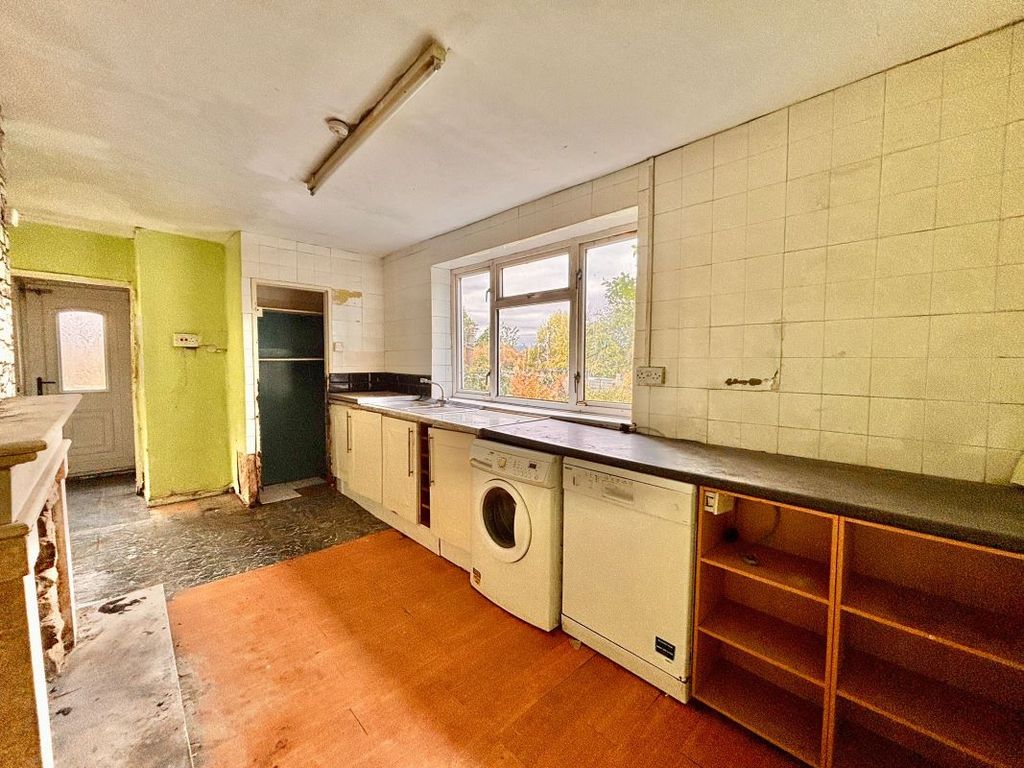 Property photo 3 of 10 Image 3