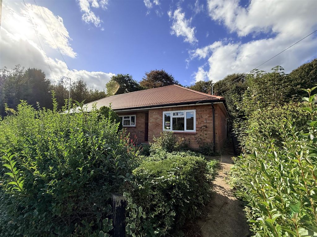 Property photo 1 of 9