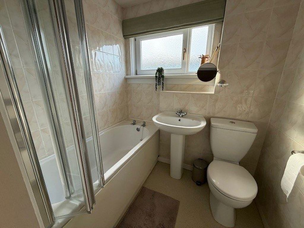 Additional image 6 of 2 bed terraced house to rentStraiton Wynd, Fife KY16