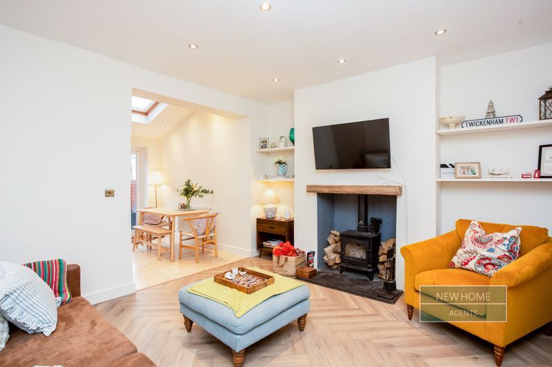 Property photo 2 of 25 Photo 17