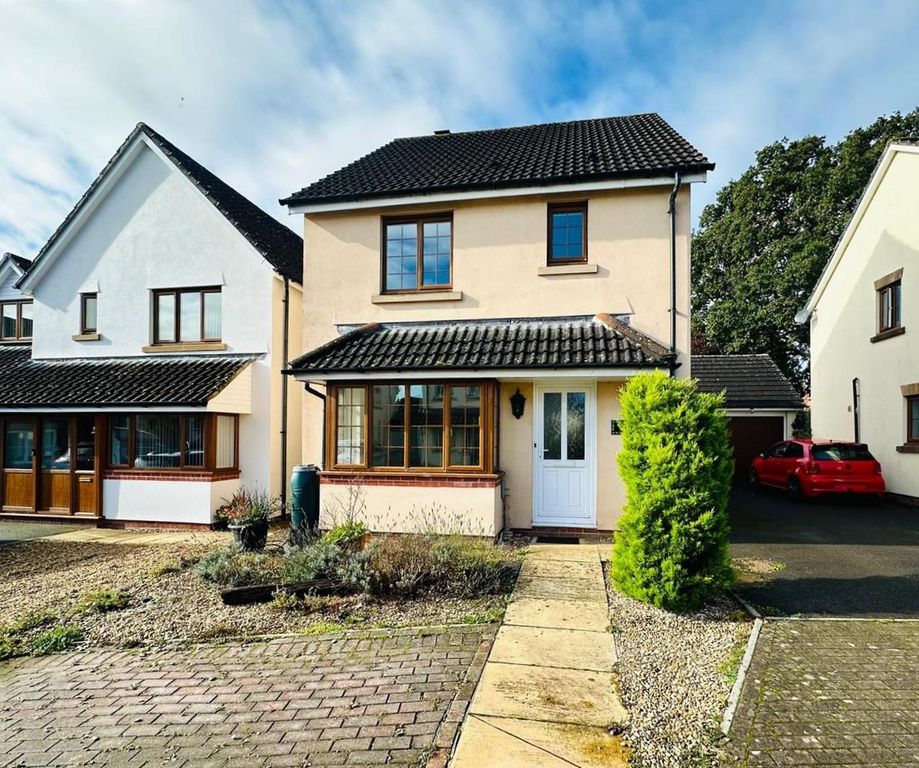 Property photo 1 of 10