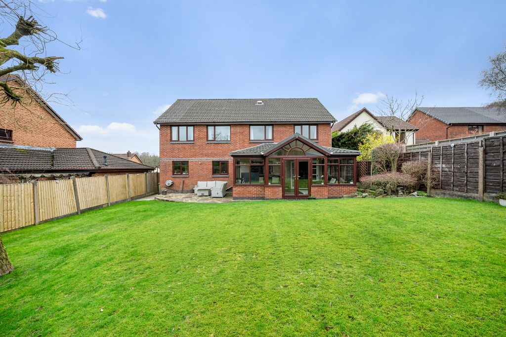 Property photo 3 of 48 4932665