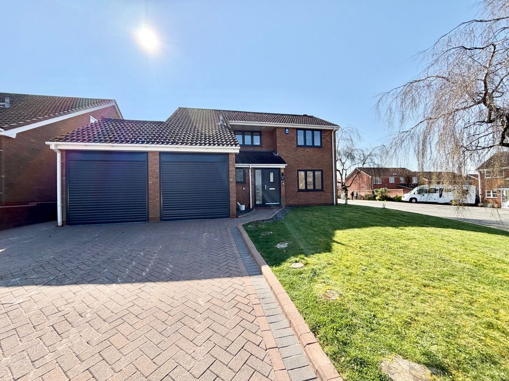 Property photo 1 of 51
