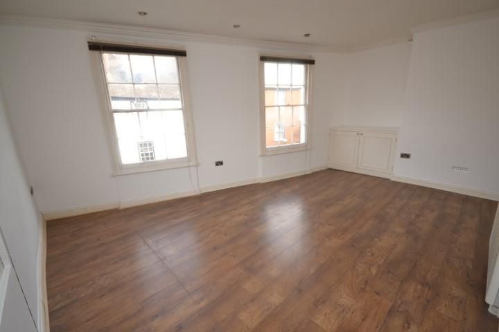 Property photo 3 of 13 Dsc_0126 (Small).Jpg