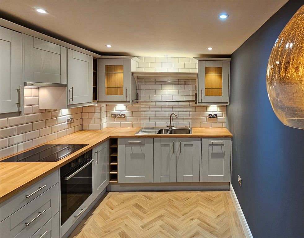 Property photo 1 of 9 Picture No. 27