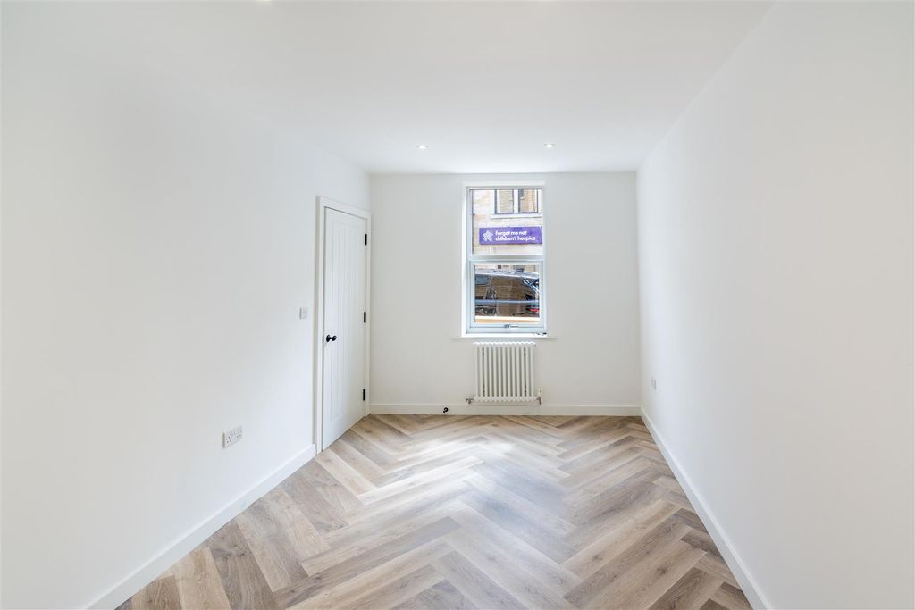 Property photo 3 of 12 _A7R5358-Hdr.Jpg