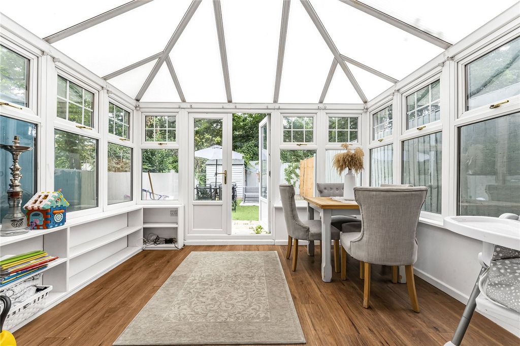 Property photo 3 of 15 Conservatory