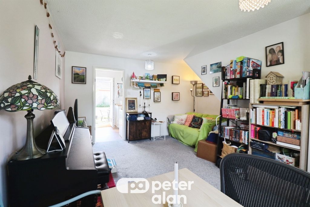 Property photo 3 of 15