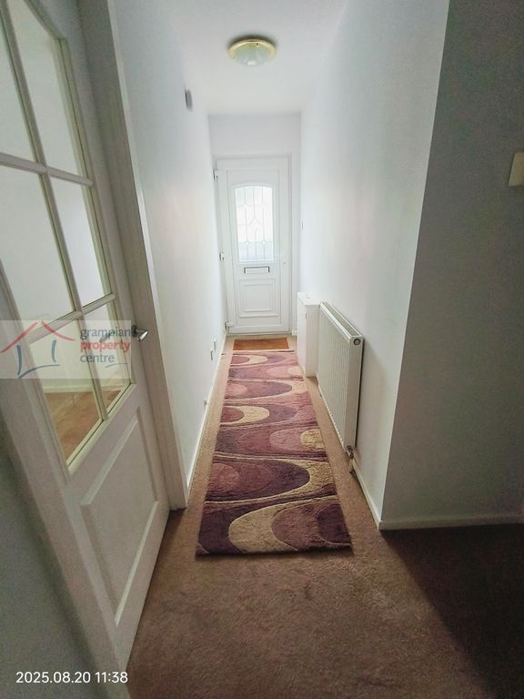 Property photo 2 of 16 Hallway
