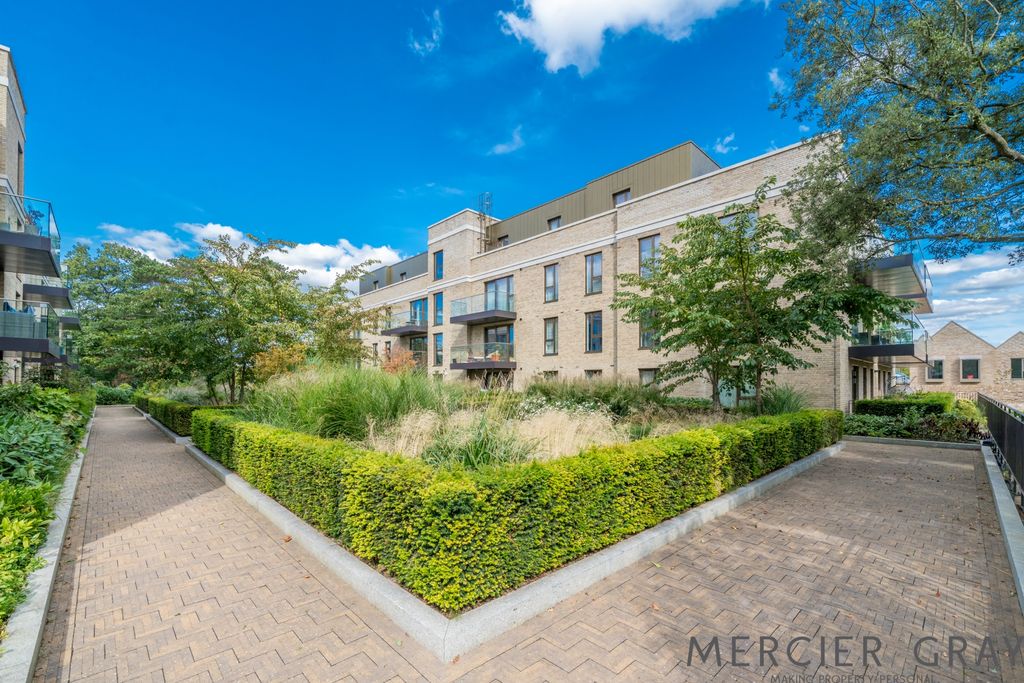 Property photo 3 of 6 Photo 2