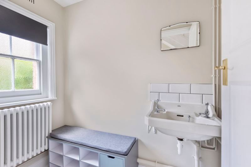 Additional image 16 of 3 bed flat to rentKings Road, Horsham RH13