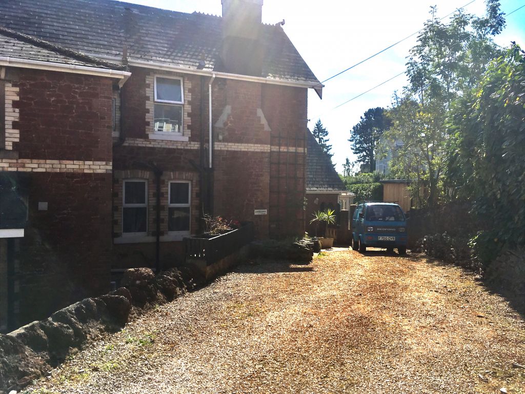 Property photo 1 of 7 One Bedroom Self Contained Studio Flat