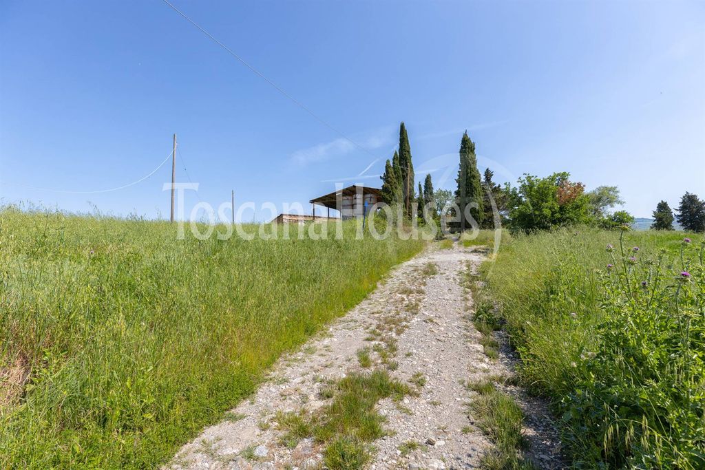 Property photo 2 of 24