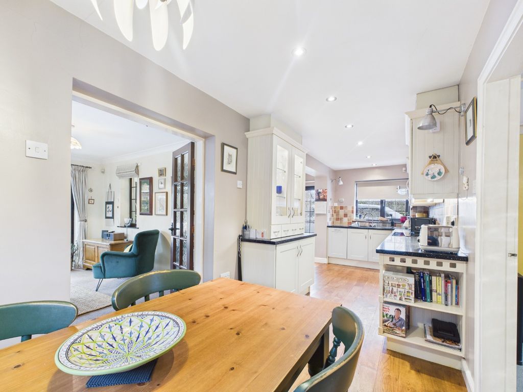 Property photo 2 of 38 4671305