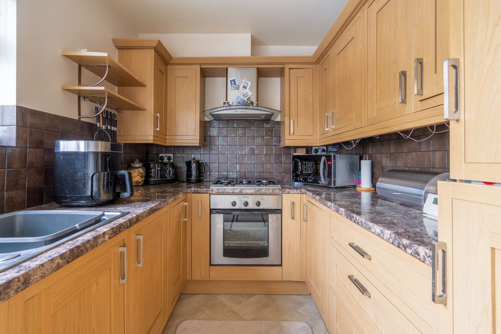 Property photo 2 of 15
