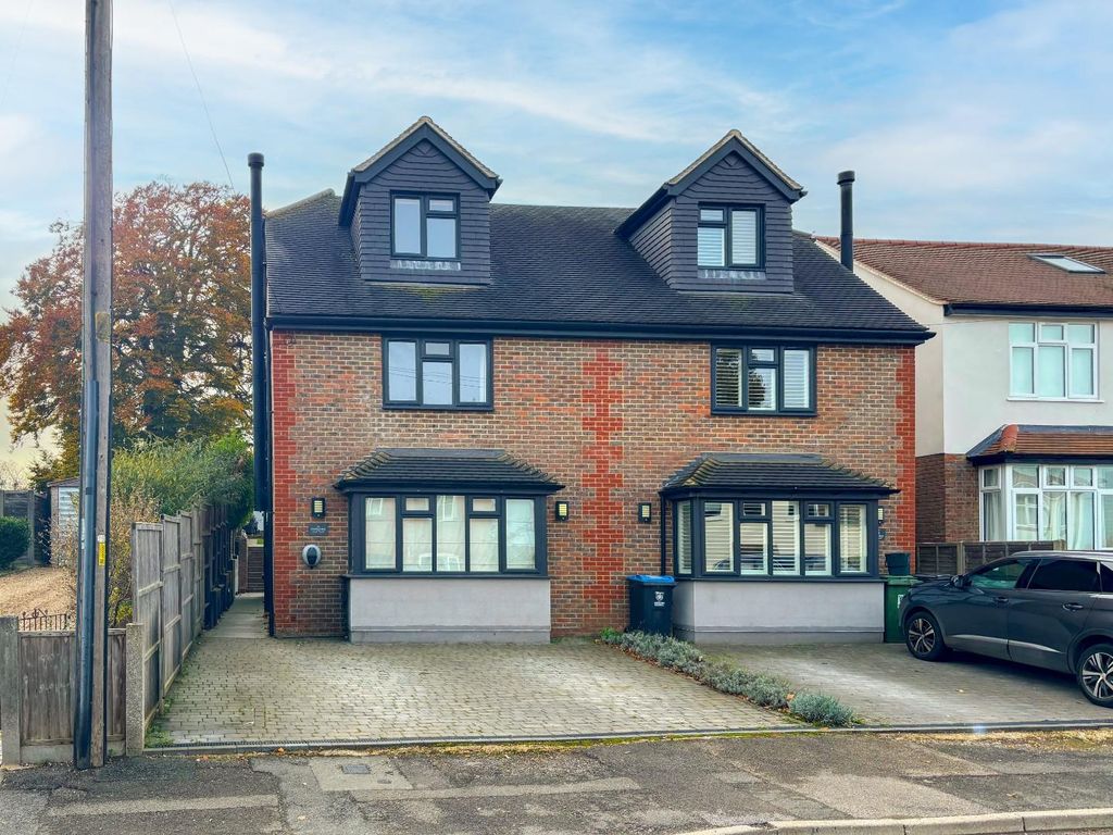 Property photo 1 of 4