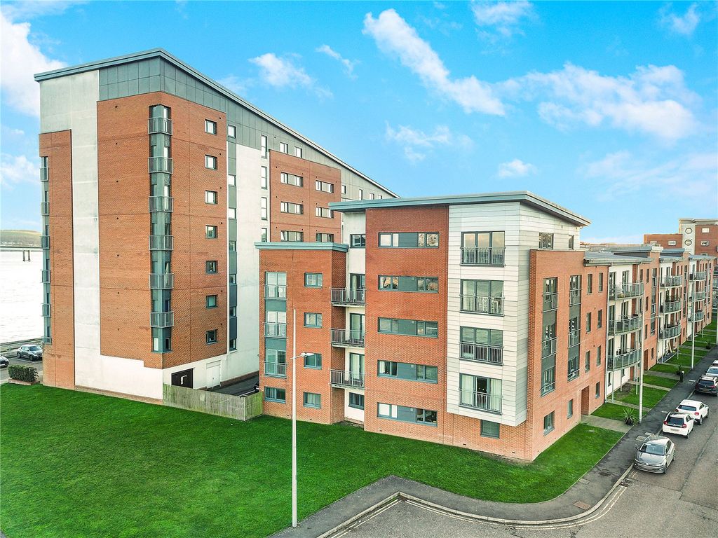 Property photo 1 of 20 Picture No. 02