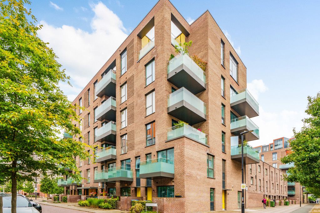 Property photo 1 of 17 External