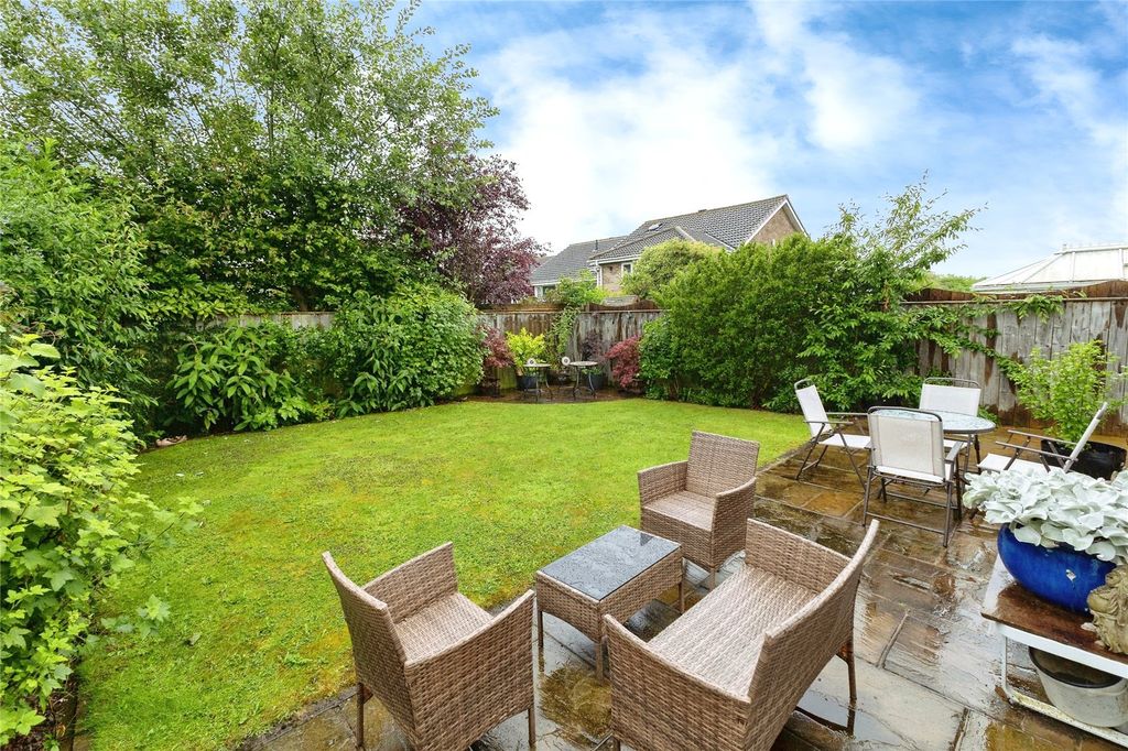 Property photo 2 of 17 Picture No. 04