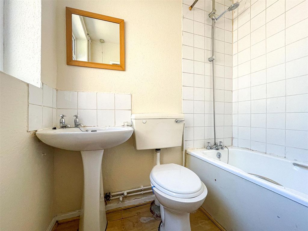 Property photo 3 of 25 Image 6.Jpg