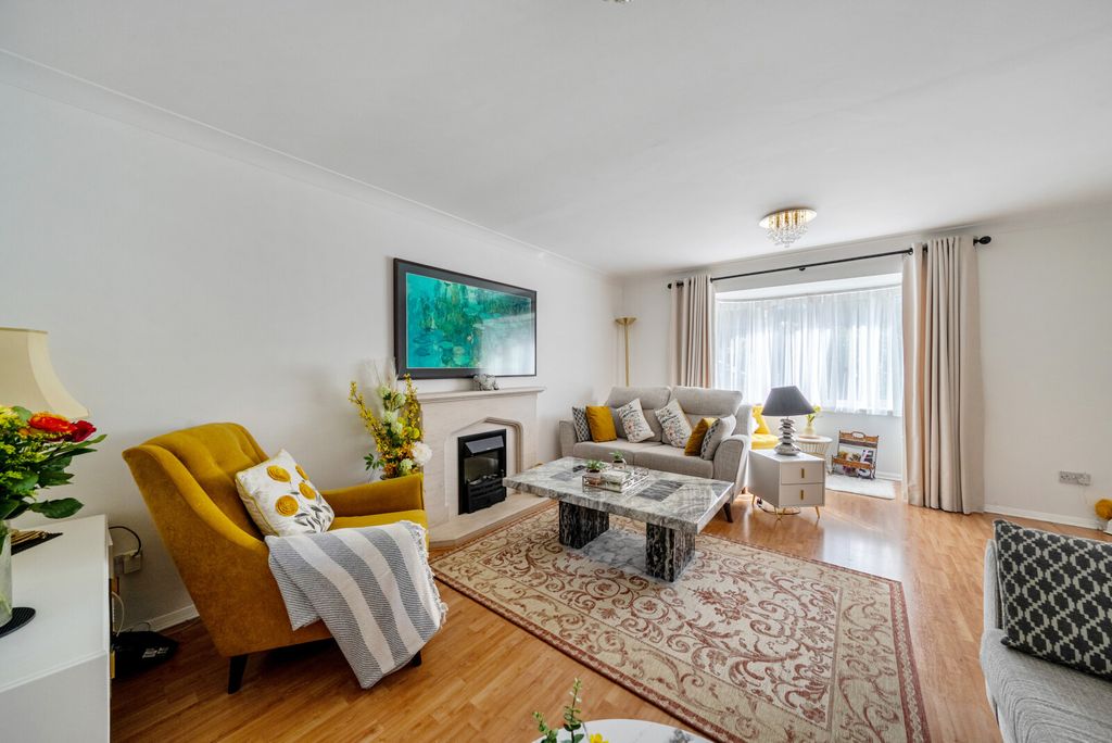 Property photo 2 of 18 1472640-9-6A26F3F...
