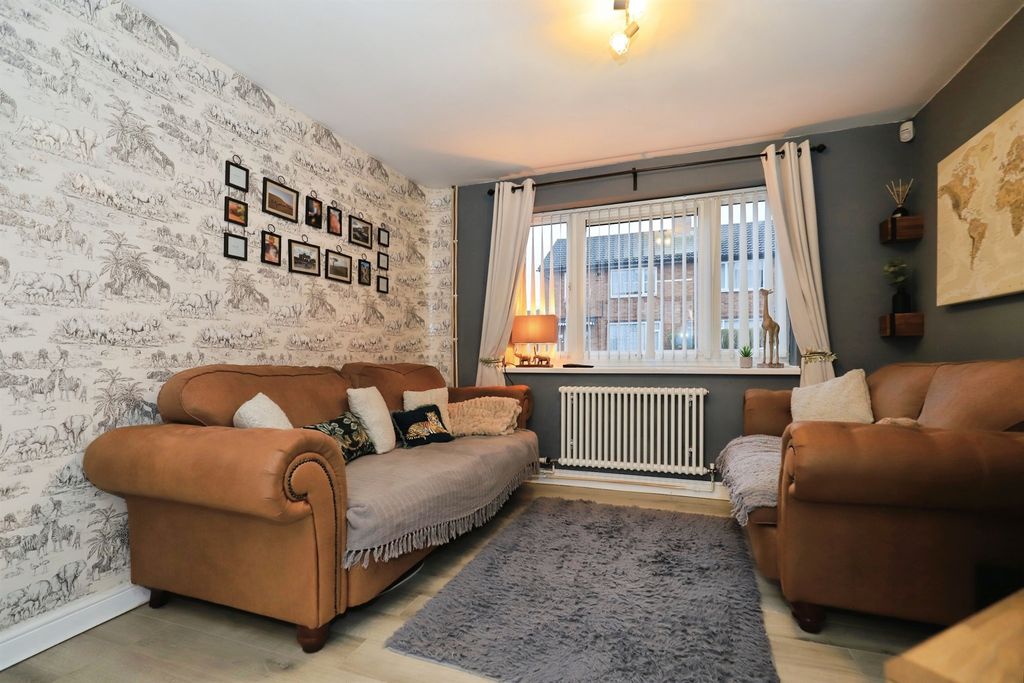 Property photo 3 of 20