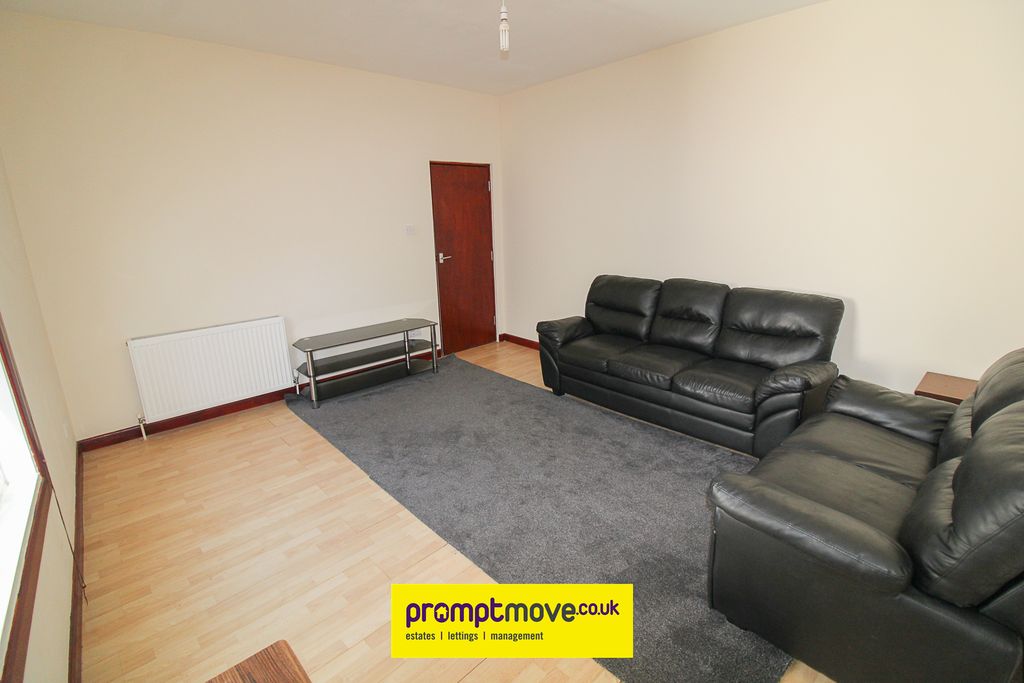 Property photo 2 of 10 Na