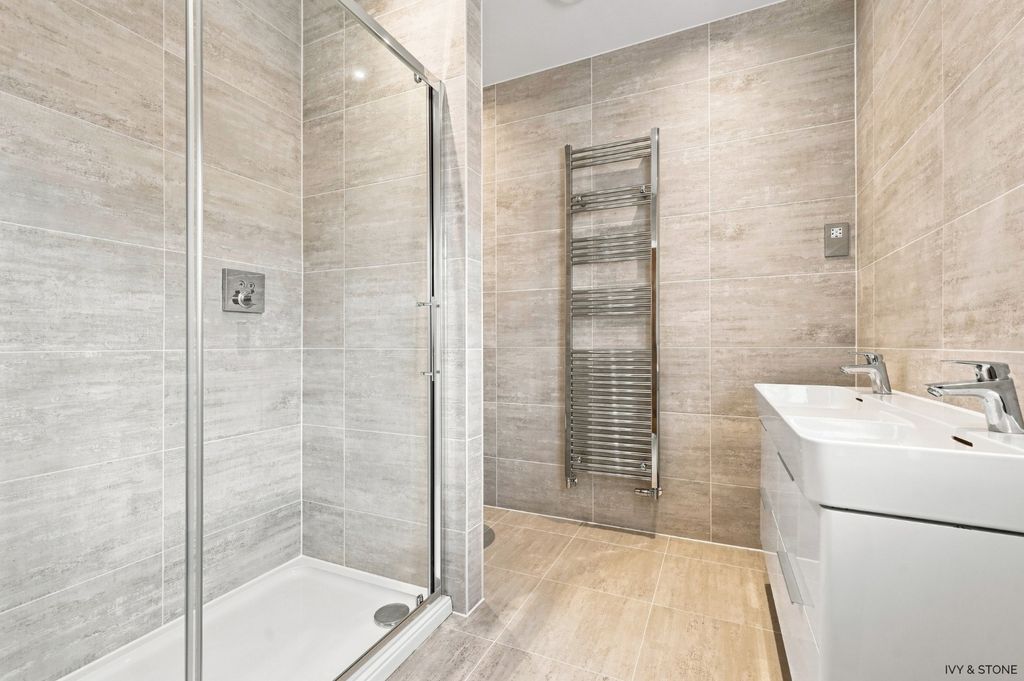Property photo 3 of 11 5540473